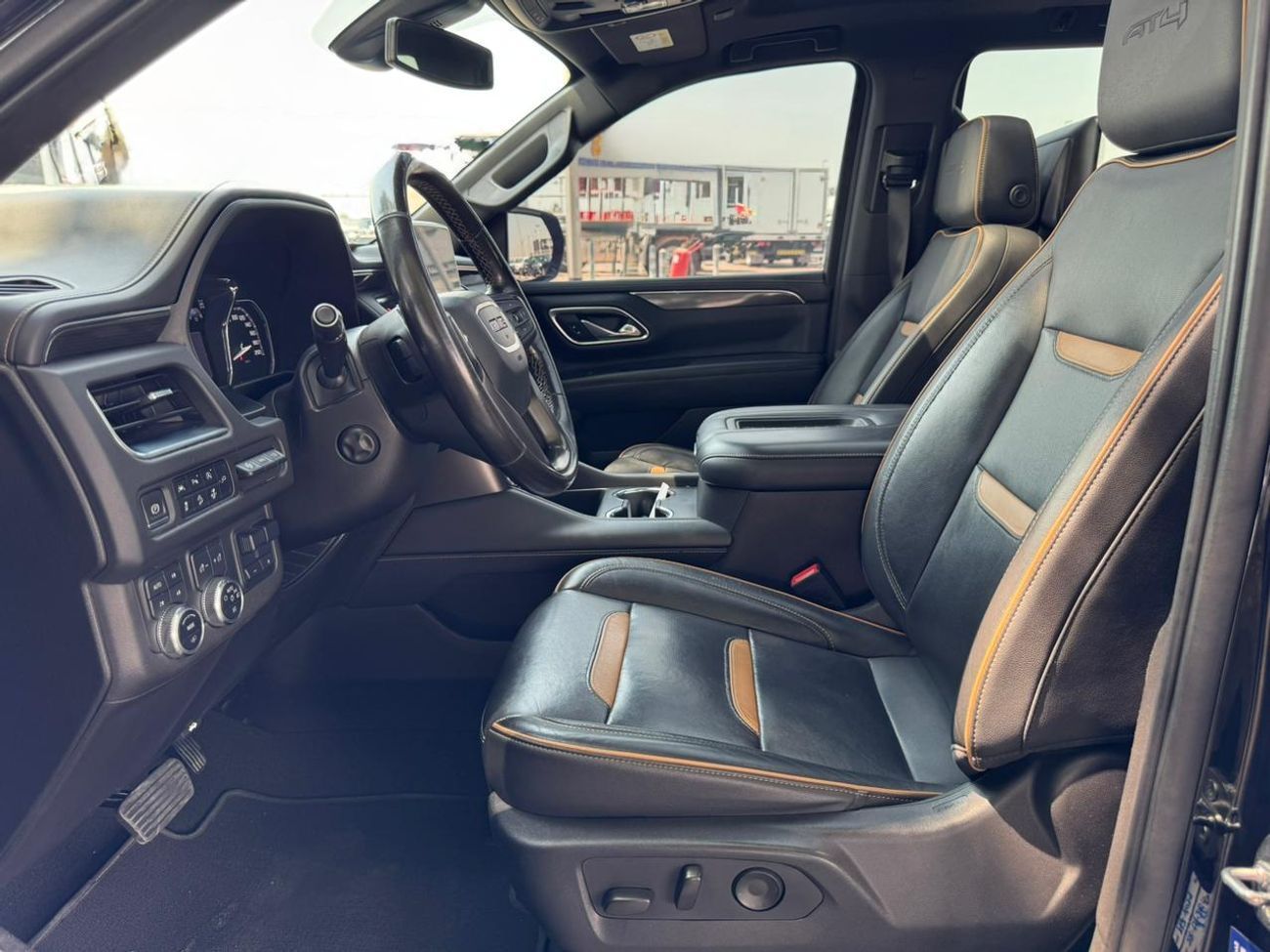 GMC Yukon 5.3 V8 AT4 (AWD)