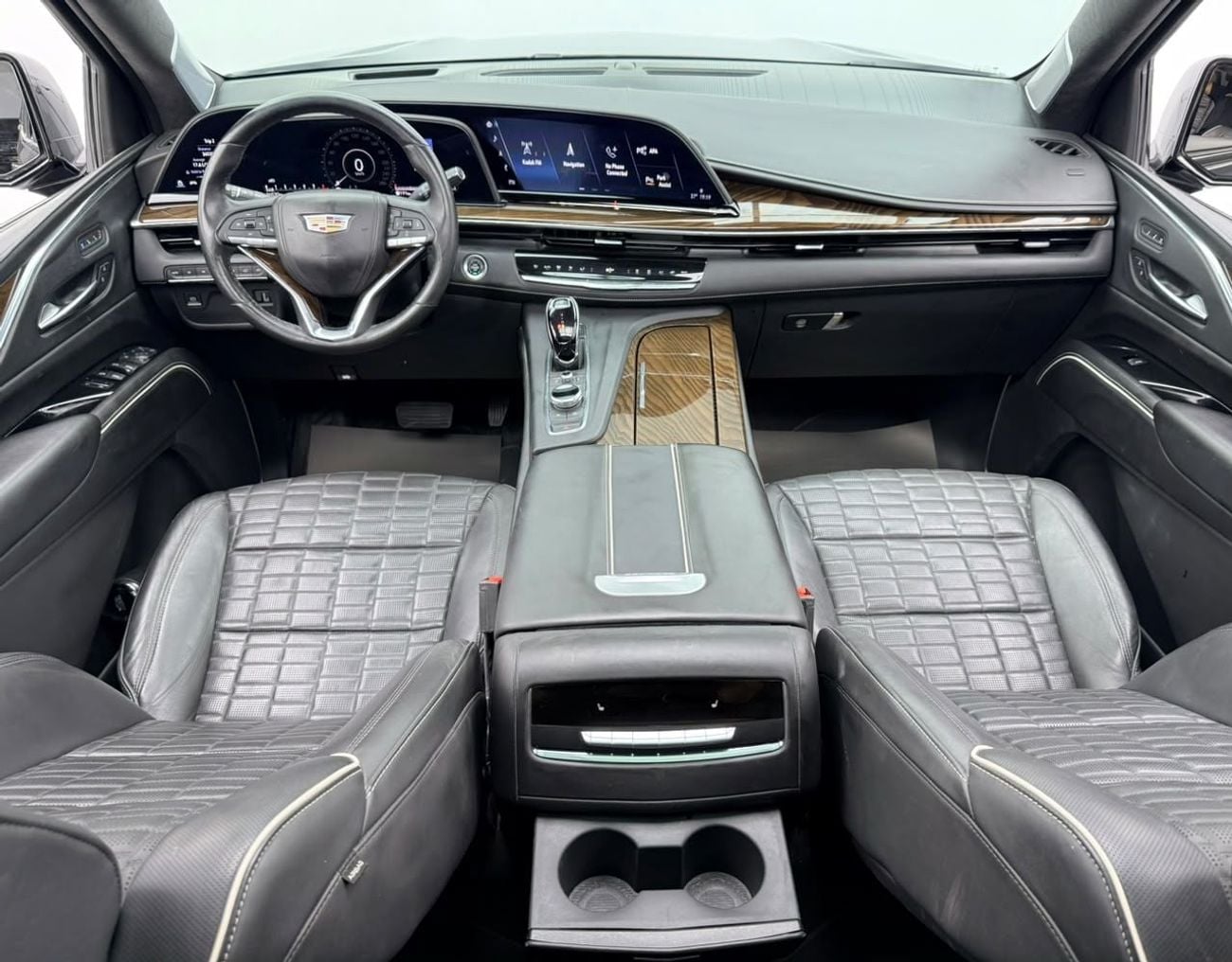 Cadillac Escalade SPORT PLATINUM 2023 Cadillac Escalade Sport Platinum, Excellent Condition, European Specs.