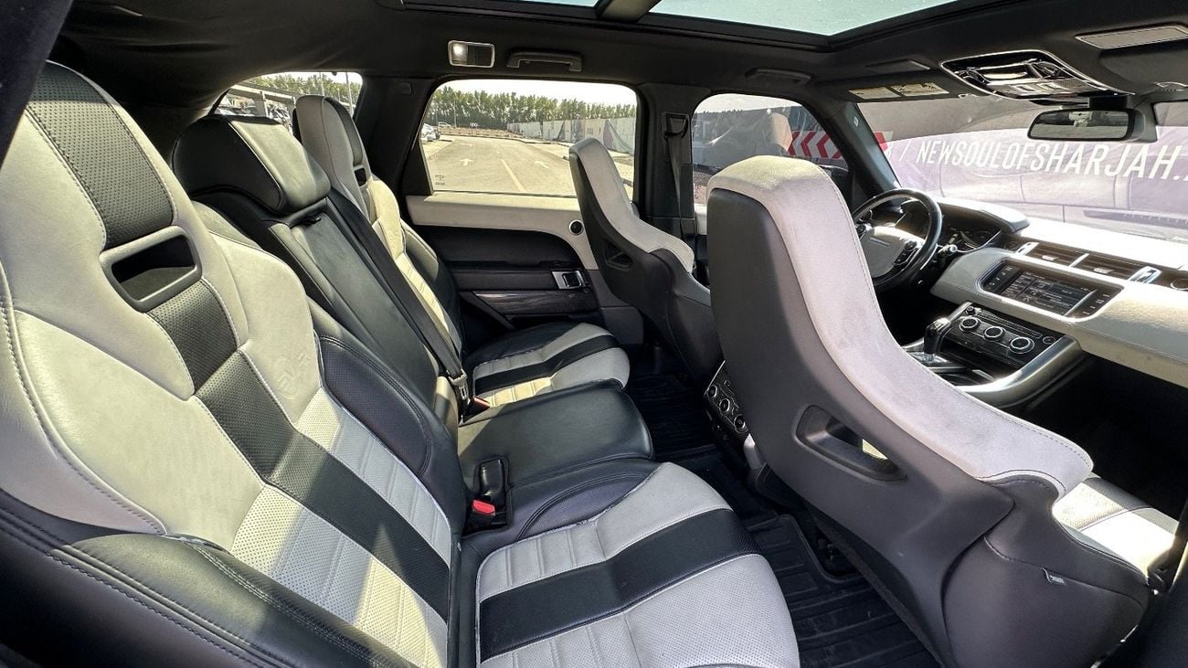 Land Rover Range Rover Sport SVR 5.0L (550 HP)