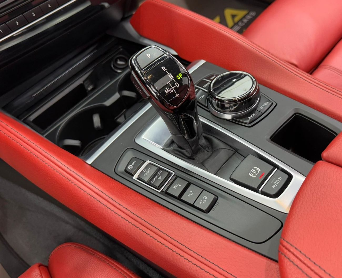 بي أم دبليو X6 50i M Sport 4.4L 2018 BMW X6 xDrive50i M-Kit, Warranty, Full BMW Service History, Low Kms, GCC