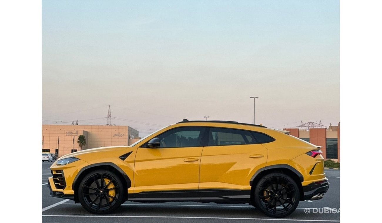 Lamborghini Urus Std Lamborghini Urus 2019 GCC full carbon fibre highest specification 57,000KM  Full PPF  First owne