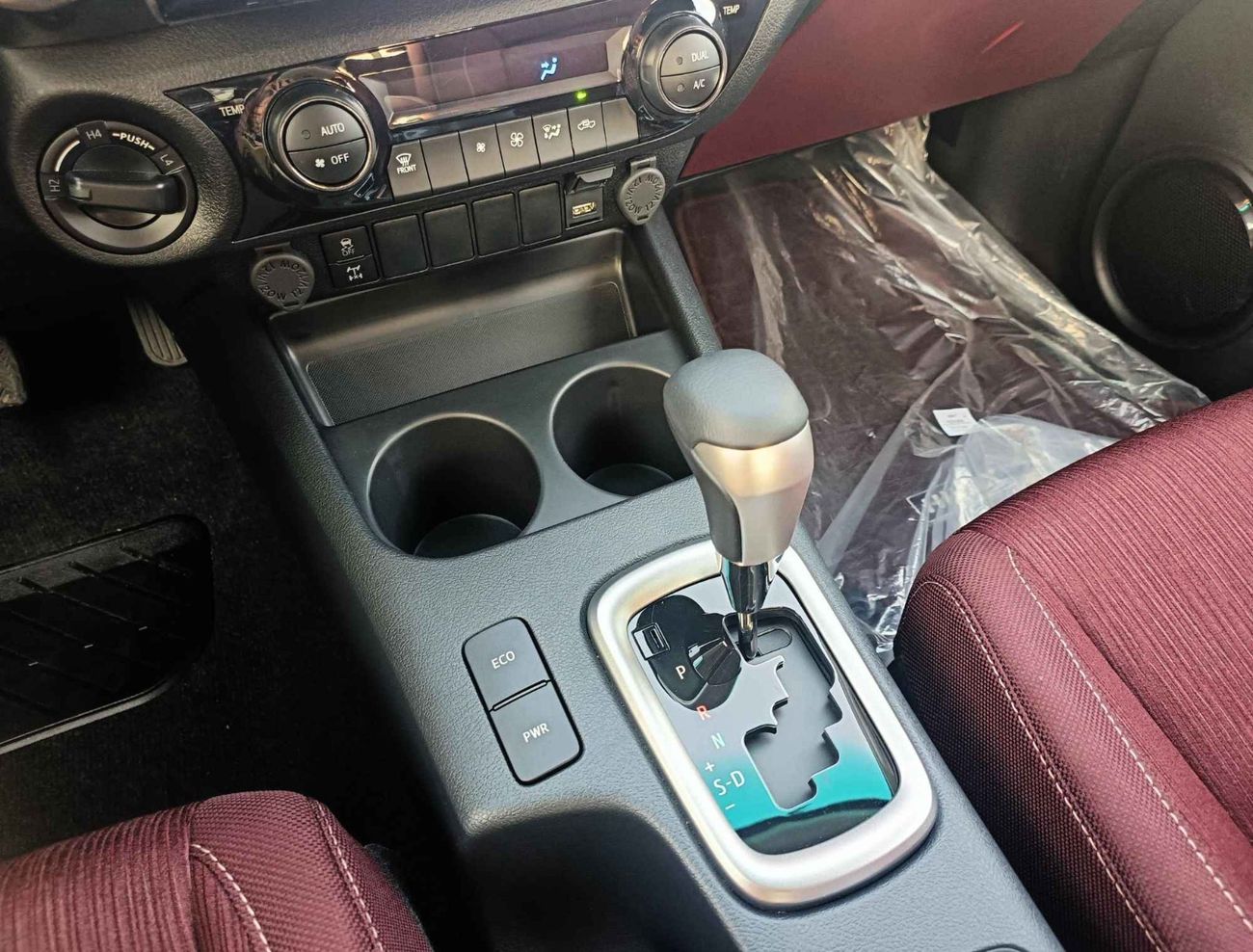 Toyota Hilux WIDE BODY / TRD KIT / 4.0L V6 A/T  PETROL / PUSH START / 4WD (CODE # HP40AF)