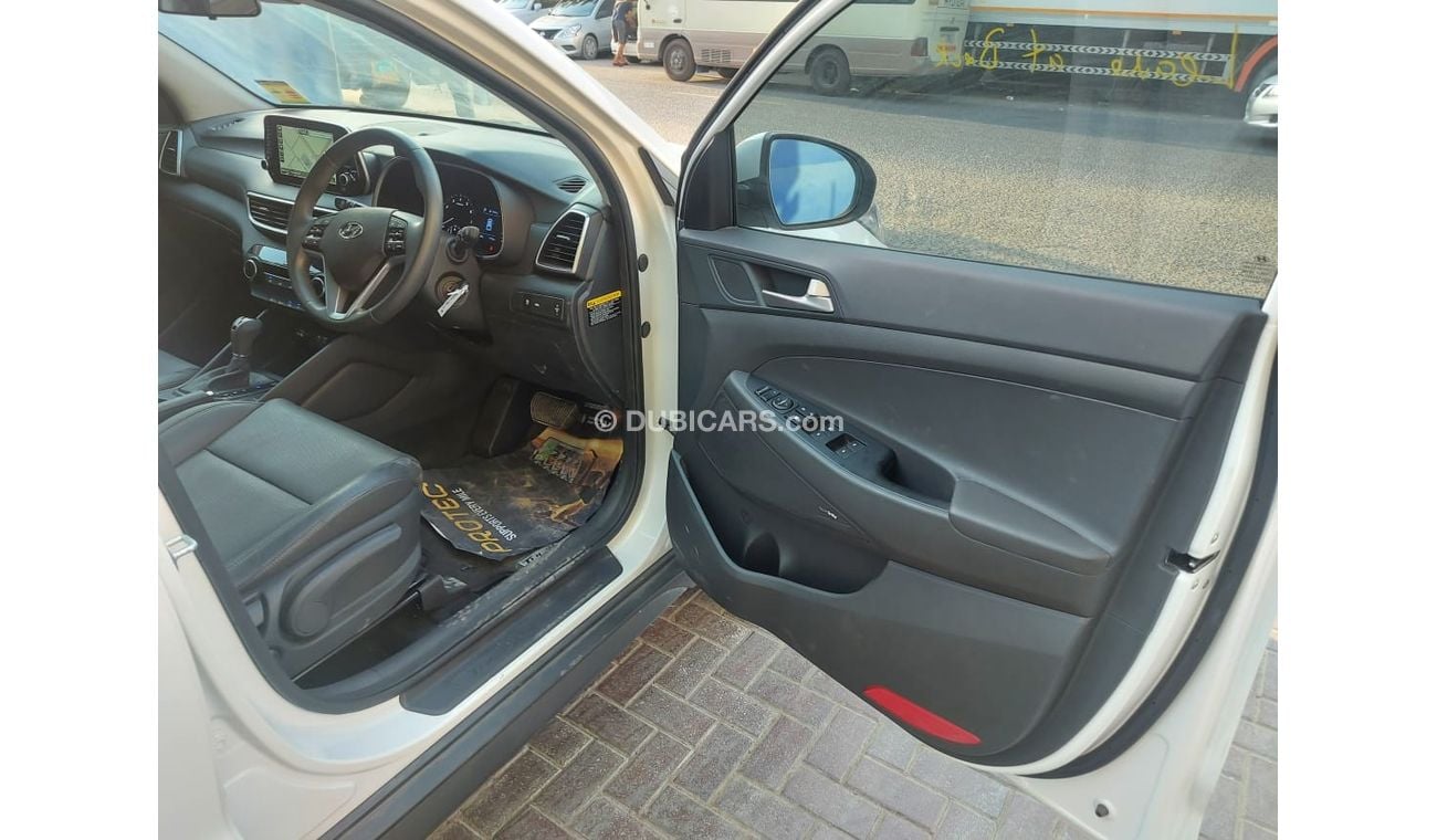 Hyundai Tucson Petrol right hand drive year 2019