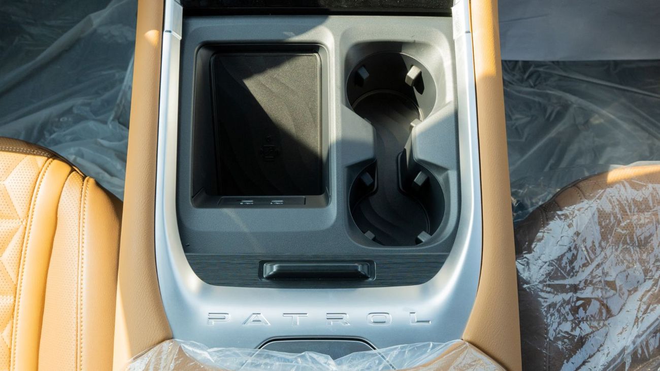 نيسان باترول 2026 Nissan Patrol SE Platinum 3.8L AT Petrol (Green-Tan) (Export Only)