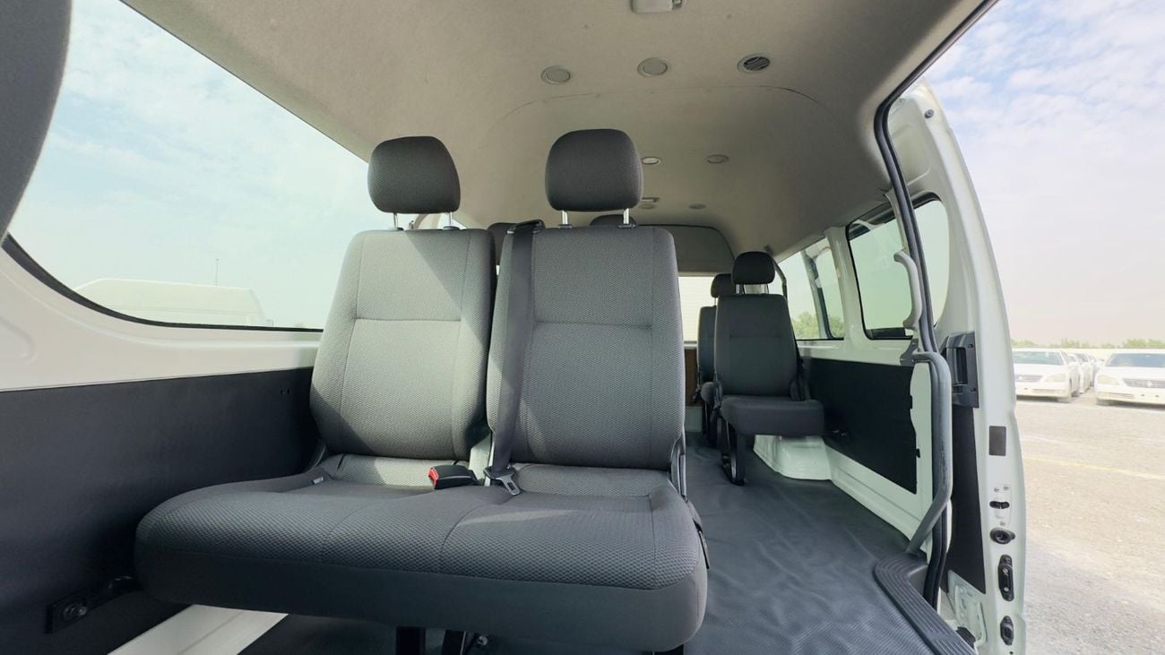 Toyota Hiace 2.7L PETROL ENGINE | RHD | 2017 | AUTOMATIC TRANSMISSION | 9+ Seats [Good Condition]