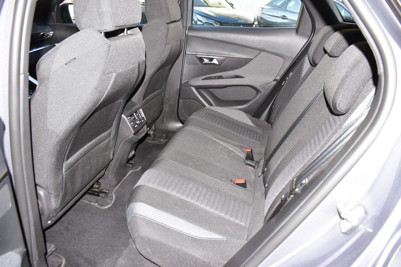 Peugeot 3008 The Ultimate Flash Sale is On! Just 959 PM, 1.6 Turbo, Factory warranty up to 100,000km