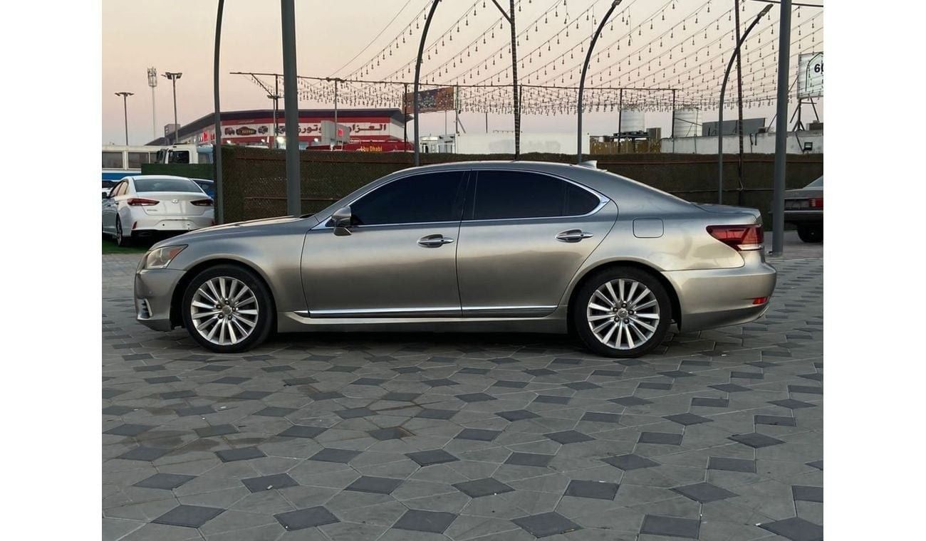 لكزس LS 460 Premier LWB 4.6L (382 HP)