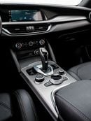 ألفا روميو ستيلفيو Veloce 2023 Alfa Romeo Stelvio Q4, 2028 Alfa Romeo Warranty, Low Kms, GCC