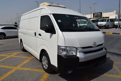 Toyota Hiace GLS -High Roof  Panal Van 2.7L GLS -High Roof  Chiller Van, model:2020.