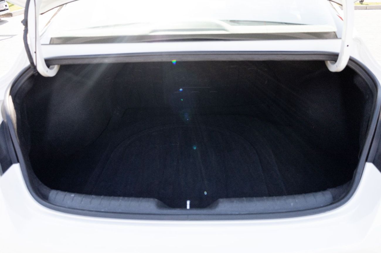 هيونداي إلانترا Smart 1.6L