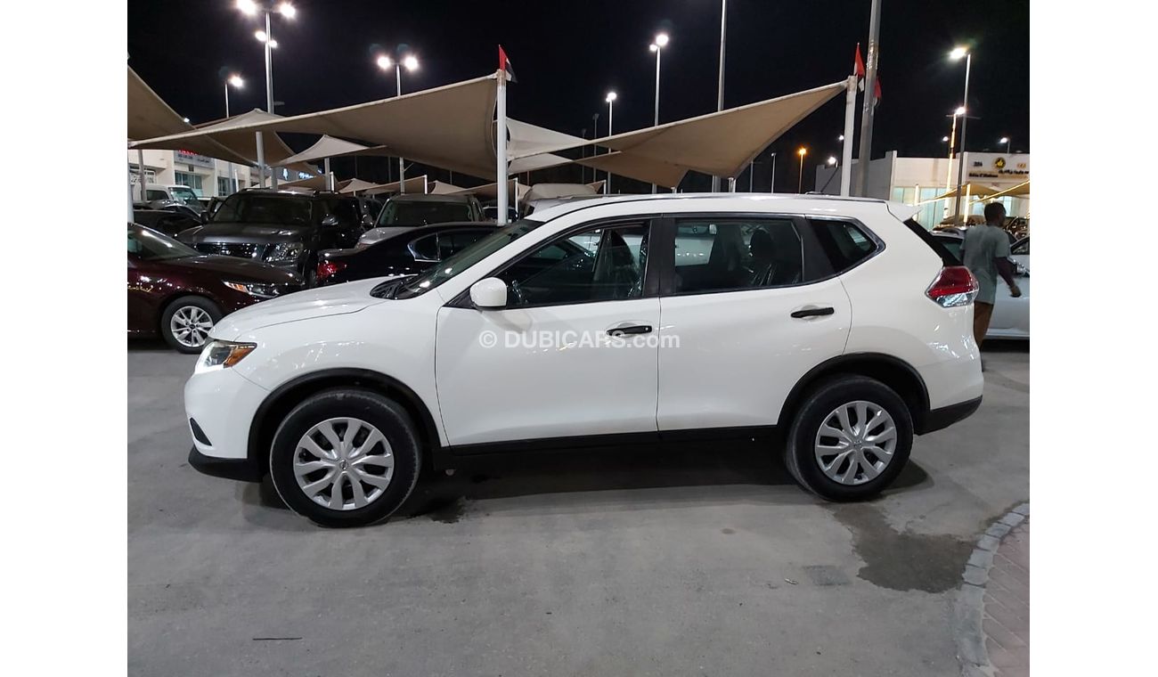 نيسان إكس تريل SV  , VERY CLEAN WITH LOW MILEAGE