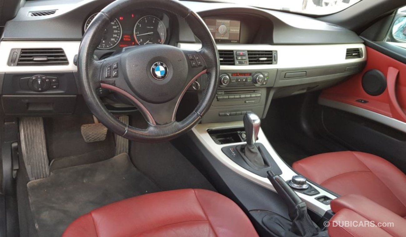 BMW 320i 2009 full options coupe convertible gulf specs