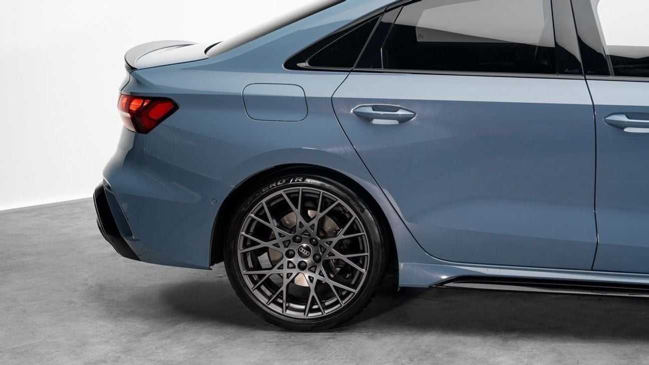 أودي RS3 STANDARD - 2025 - Euro Specs - Under Dealer Service Contract