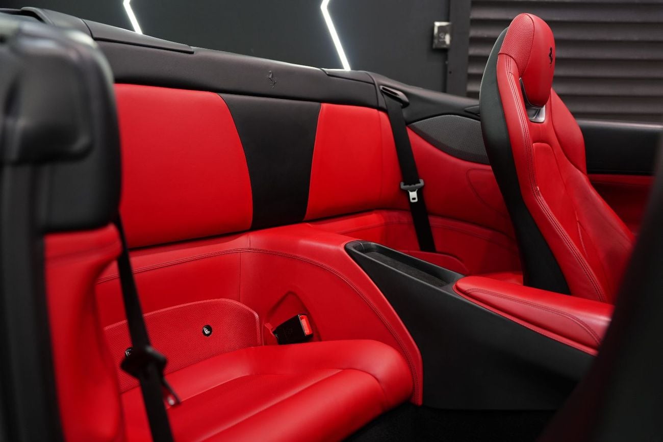 Ferrari Portofino Std 3.9L 2020 Ferrari Portofino, Magneride Suspension, JBL Sound System, Al Tayer Warranty + Service