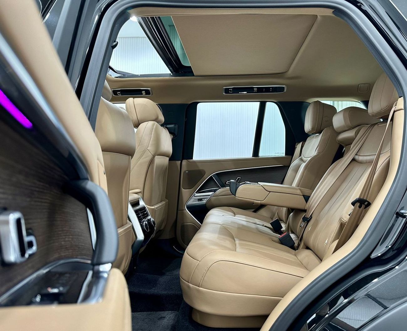 Land Rover Range Rover 2023 Range Rover Vogue HSE P530, Al Tayer Warranty + Service Contract, GCC