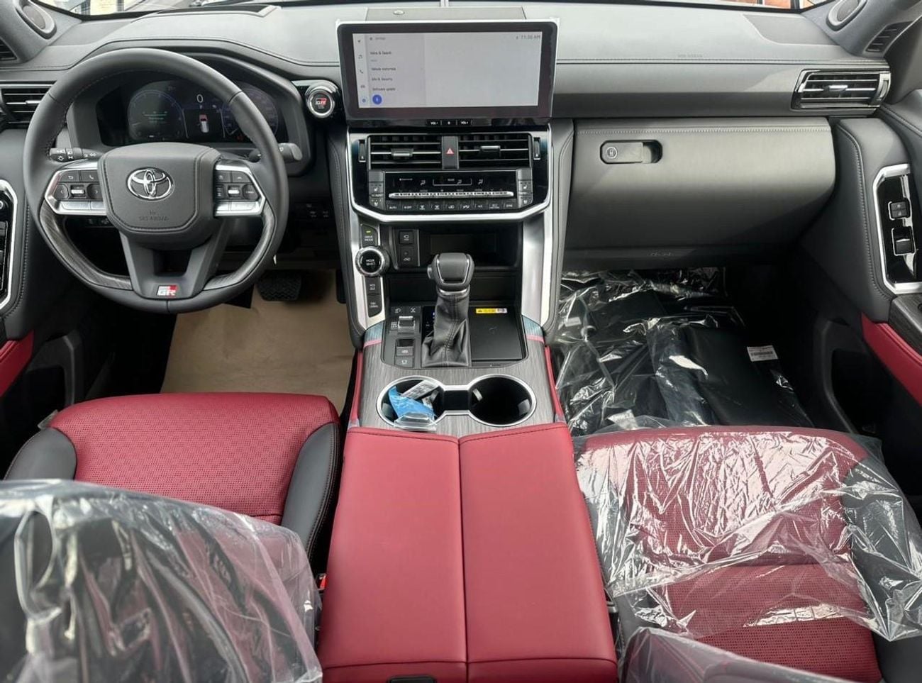 تويوتا لاند كروزر 2026 Toyota Land Cruiser LC300 GR-Sport (Full-Option with Radar) 3.5L V6 Twin Turbo Petrol A/T 4WD E