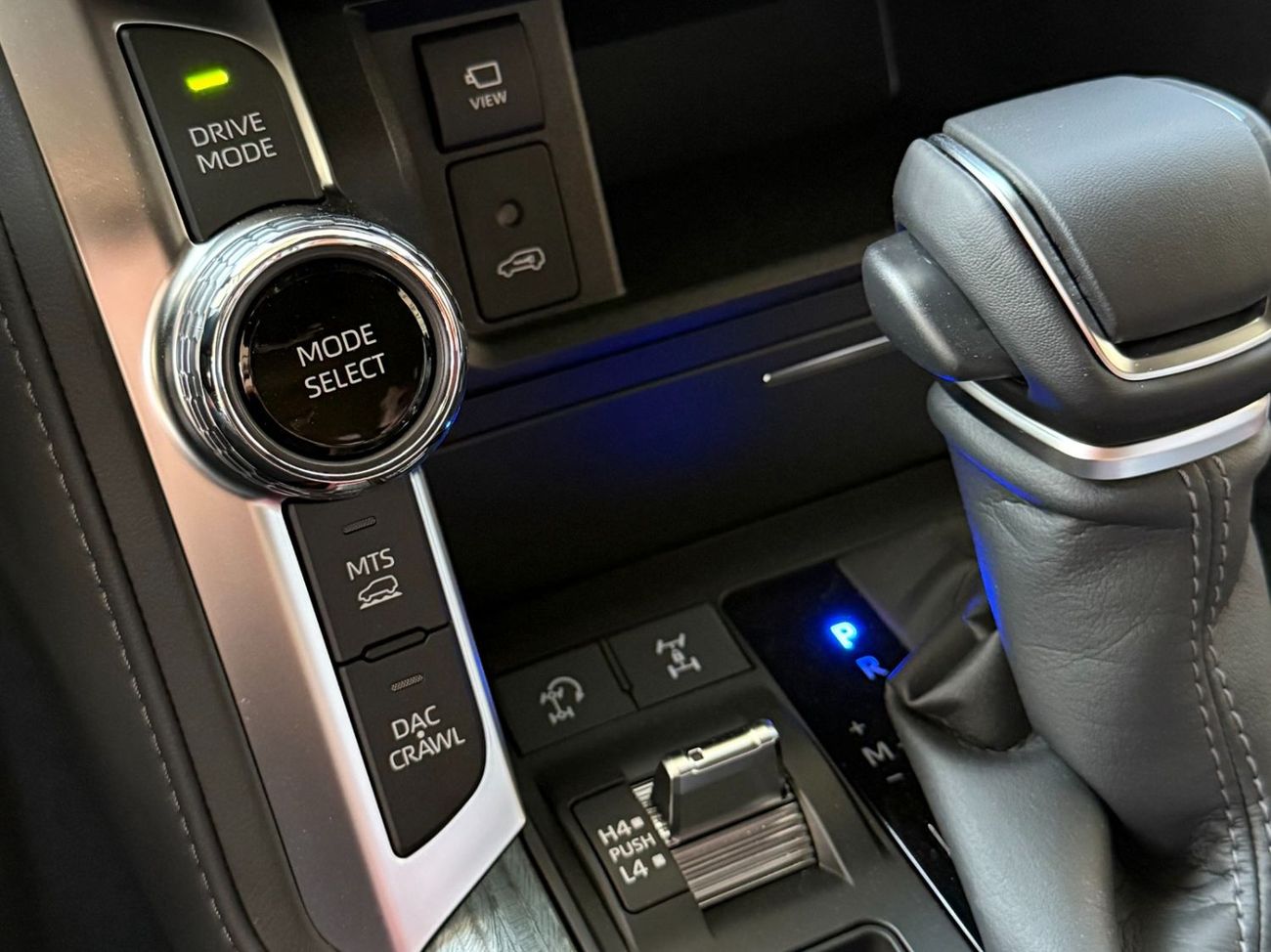 Toyota Land Cruiser 2026 TOYOTA LAND CRUISER GR SPORT 3.5 TWIN TURBO **EXPORT ONLY**التصدير فقط خارج الخليج***