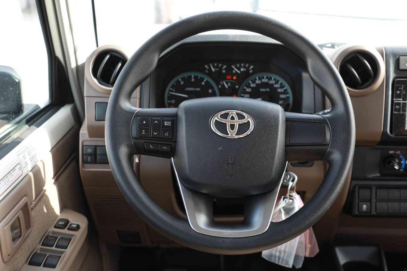 Toyota Land Cruiser Pick Up 2024 Toyota LC79 4X4 Double Cab 4.5 V8 - White inside Beige | Export Only