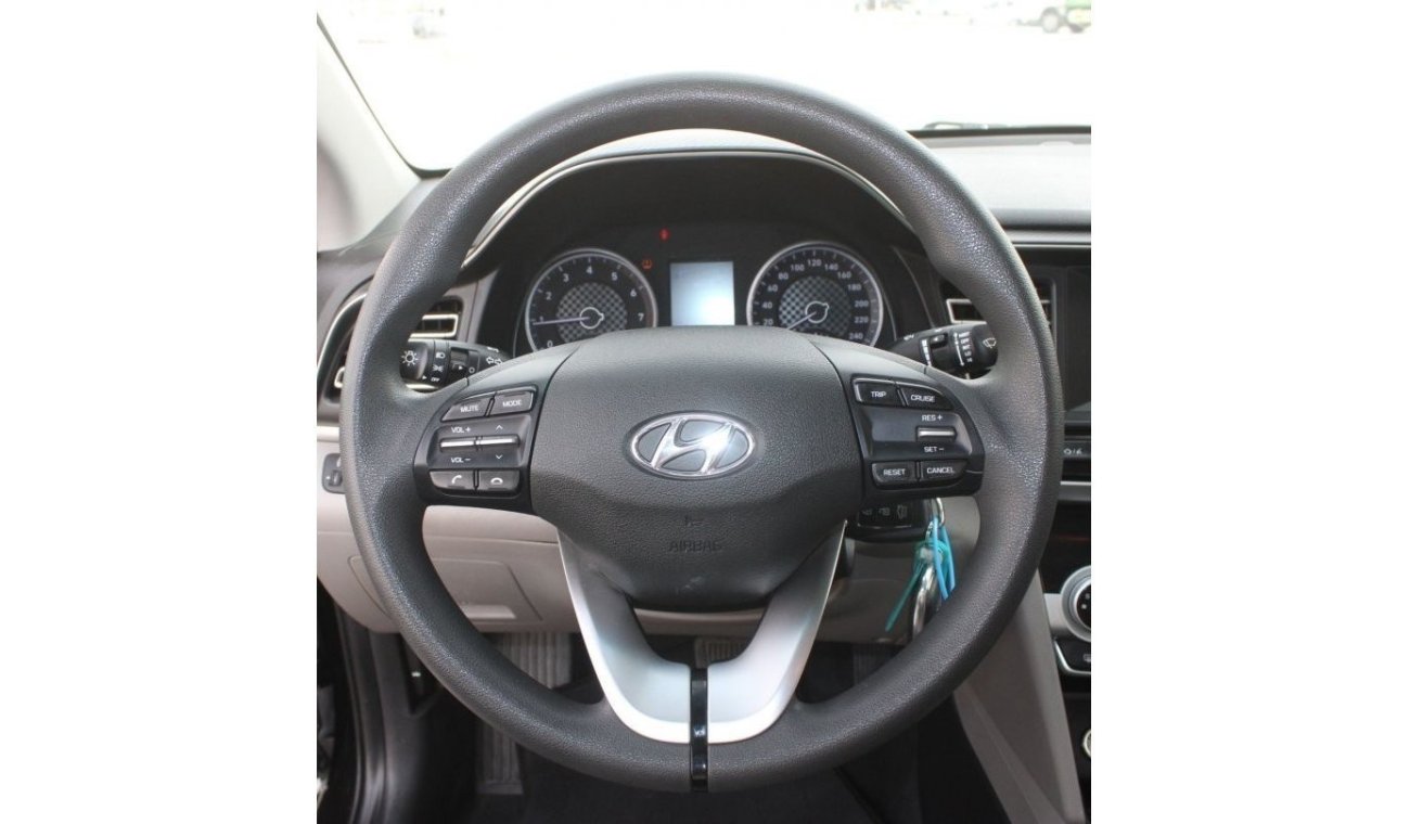 Hyundai Elantra Hyundai Elantra 2020 Black GCC excellent condition without accident