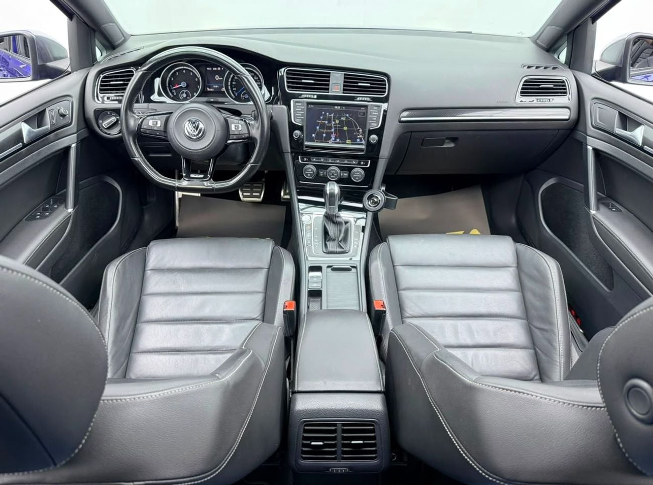 Volkswagen Golf 2017 Volkswagen Golf R, Full Service History, Stage 1 Upgrade, Fully Loaded, GCC