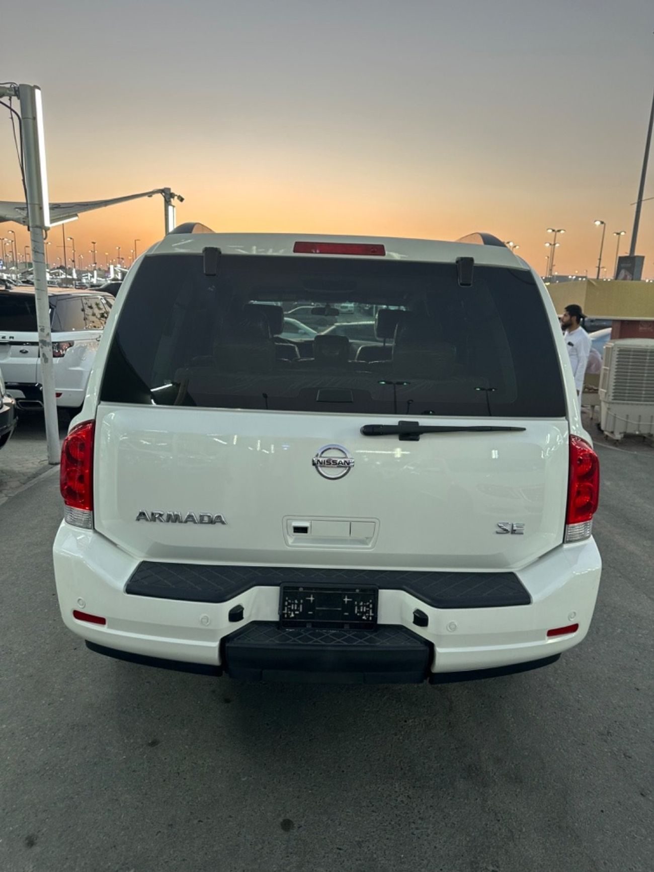 Nissan Armada SE