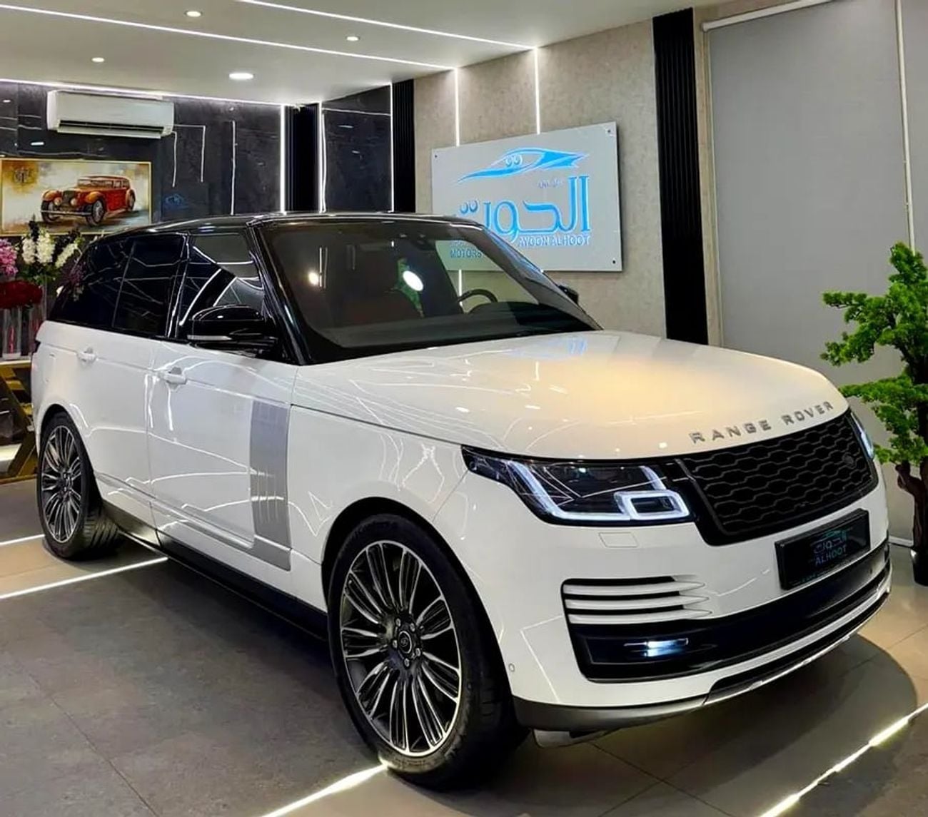لاند روفر رينج روفر LWB Autobiography P400 3.0L ELITE VOGUE || SUPERCHARGED || GCC || FULLY LOADED || ACCIDENTS FREE