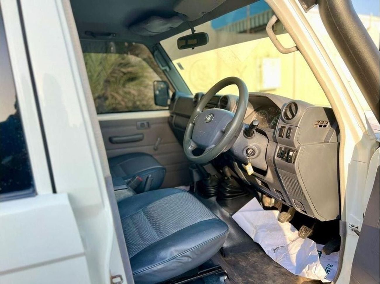 Toyota Land Cruiser 70 Diesel 4.5 Liter Right Hand Drive 5 Doors Manual Gear