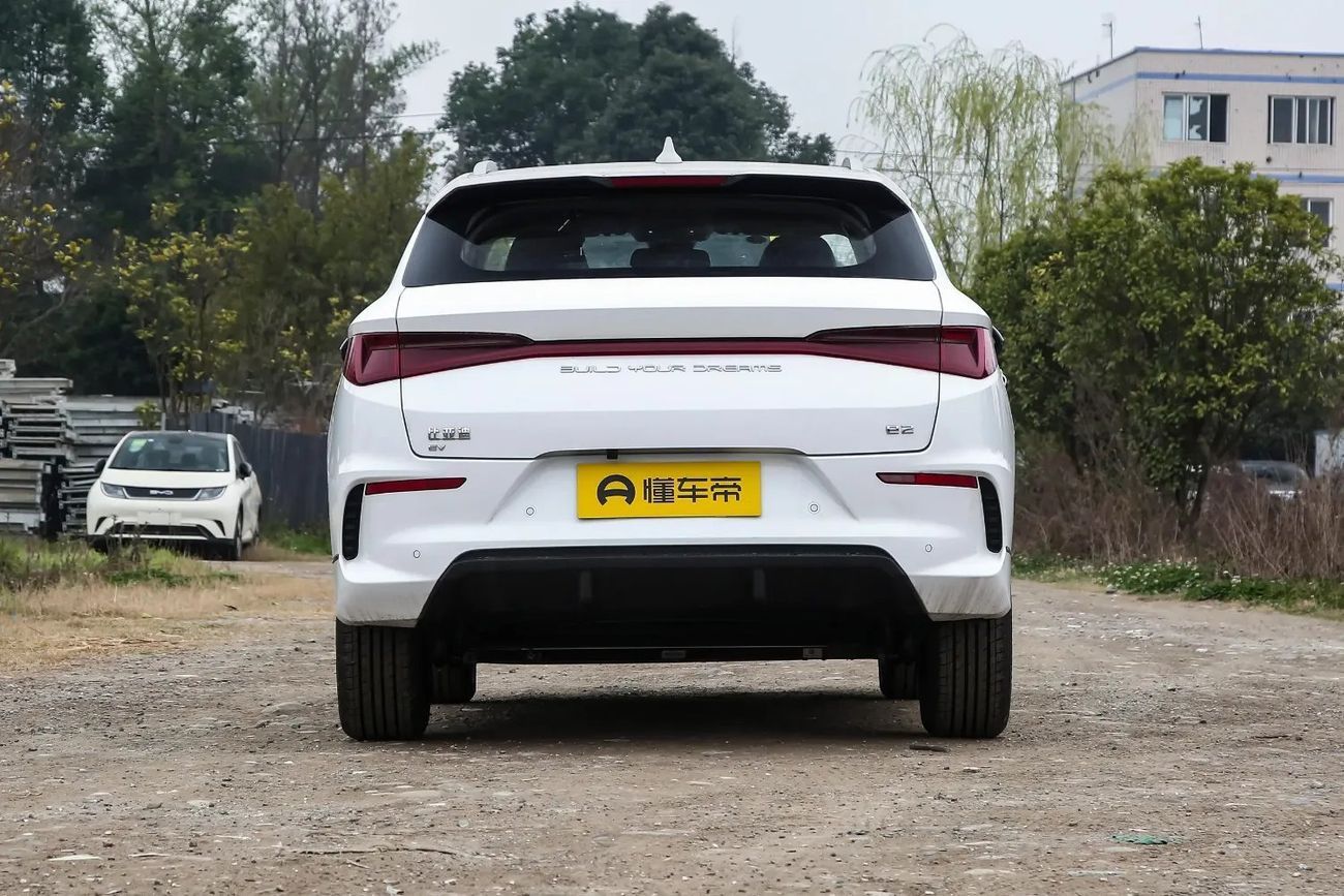 بي واي دي e2 BYD E2 LUXUARY 2025 MODEL