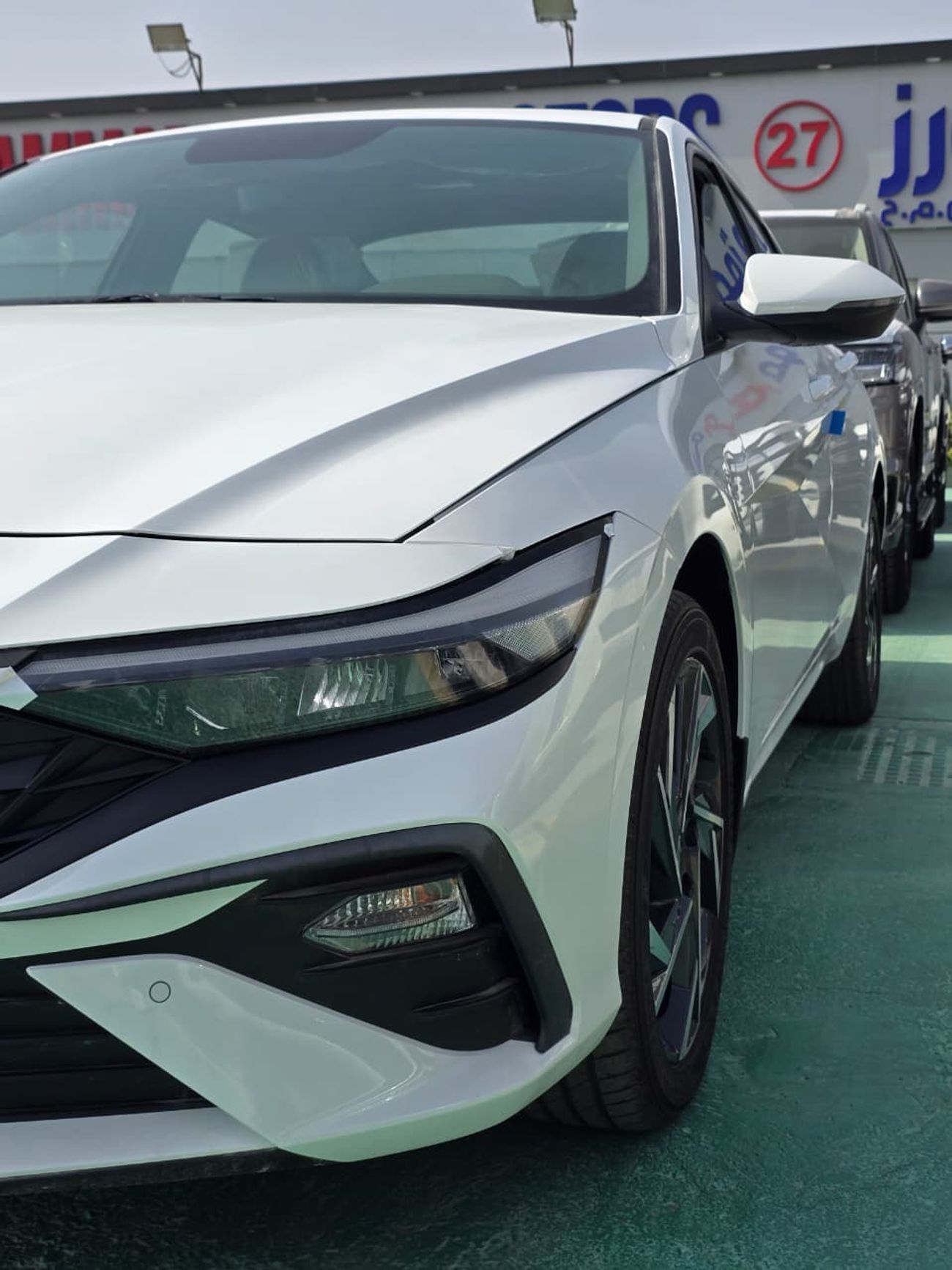 هيونداي إلانترا 2024 Hyundai Elantra 1600cc 2WD Comfort Automatic