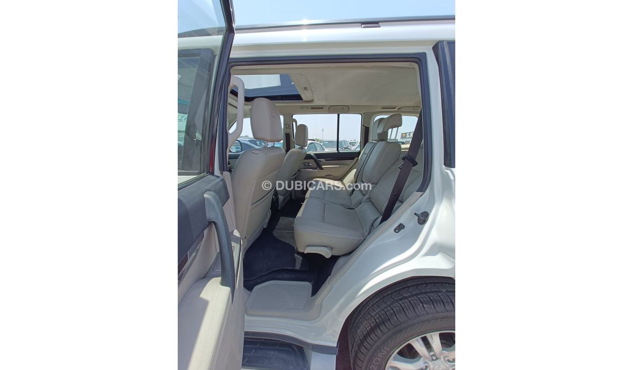 Mitsubishi Pajero // 889 AED Monthly //  SUNROOF / ELECTRIC / LEATHER SEAT LOT / FOP (LOT # 15485)