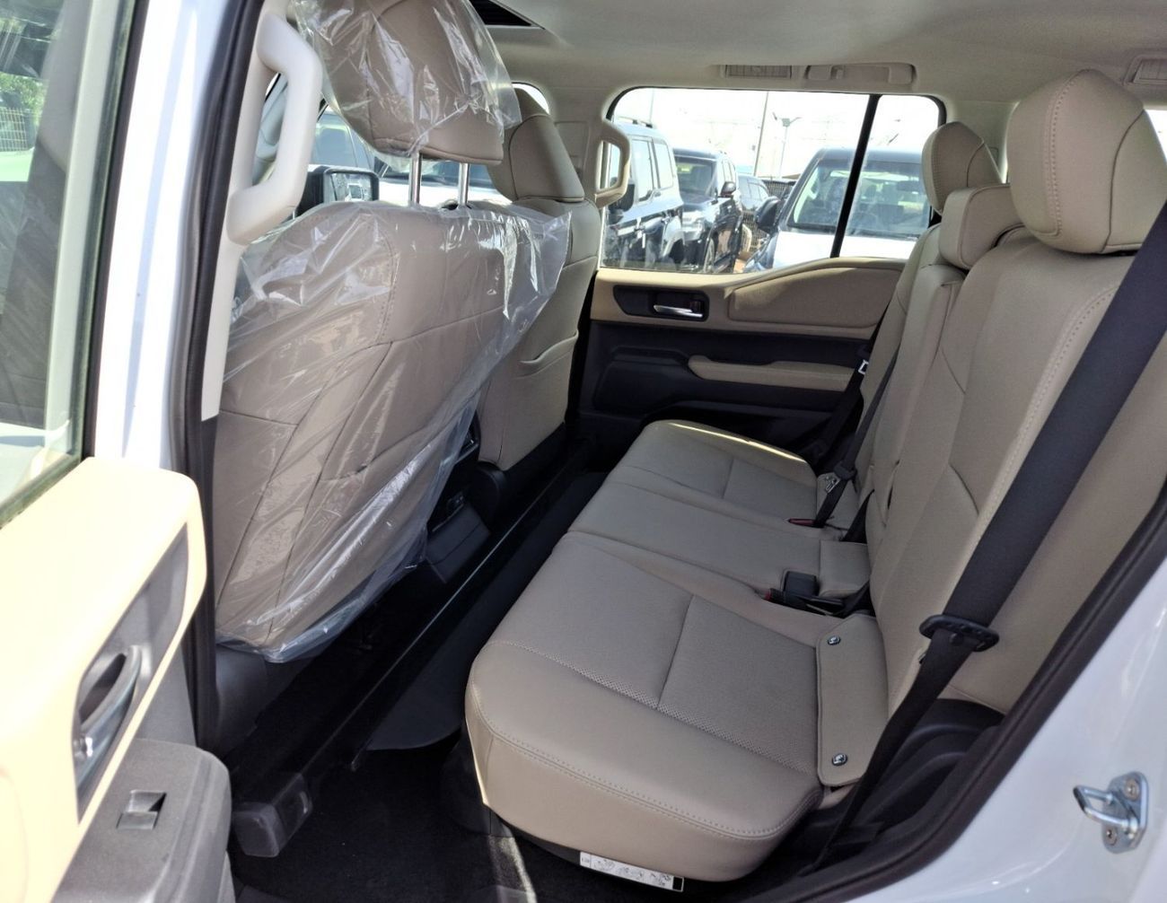 Toyota Prado Toyota Prado 2.4L 2024 GCC White Petrol All Rounder