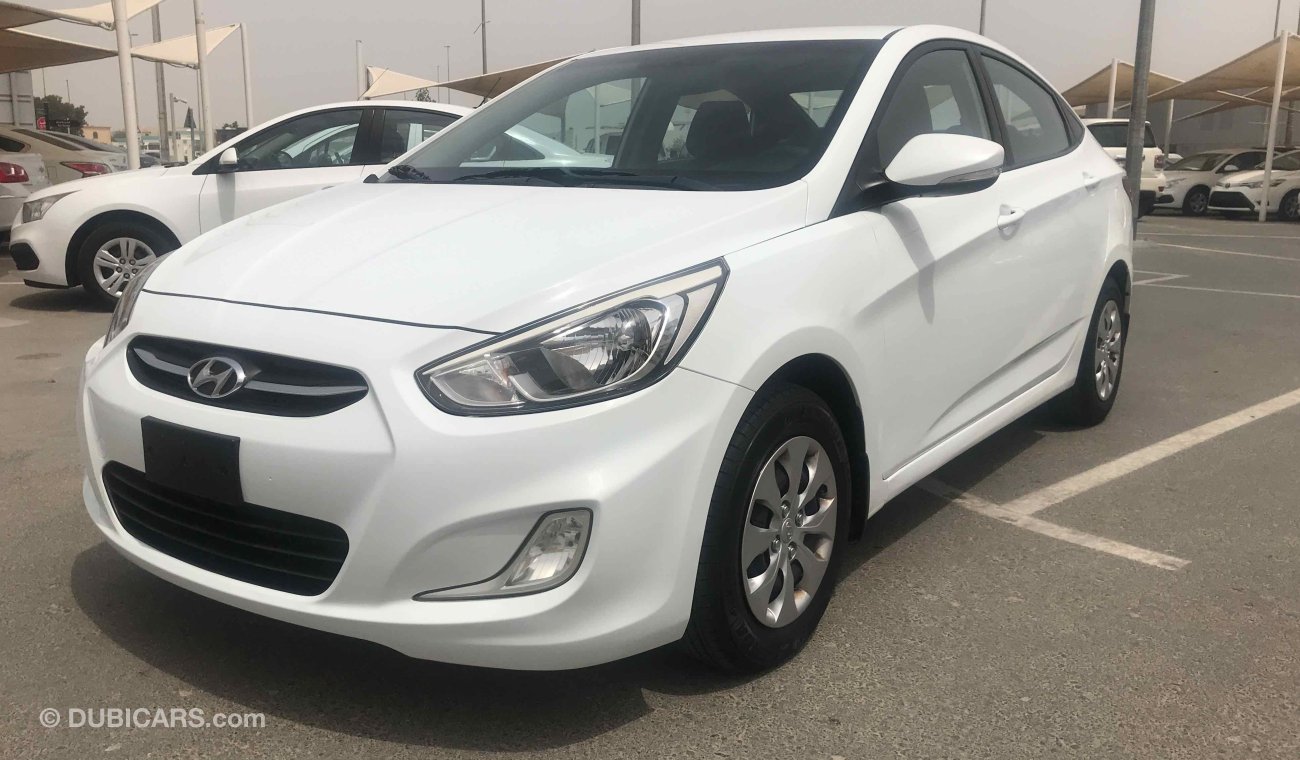 Hyundai Accent سياره نظيفه جدا بدون حوادث بحاله ممتاذه