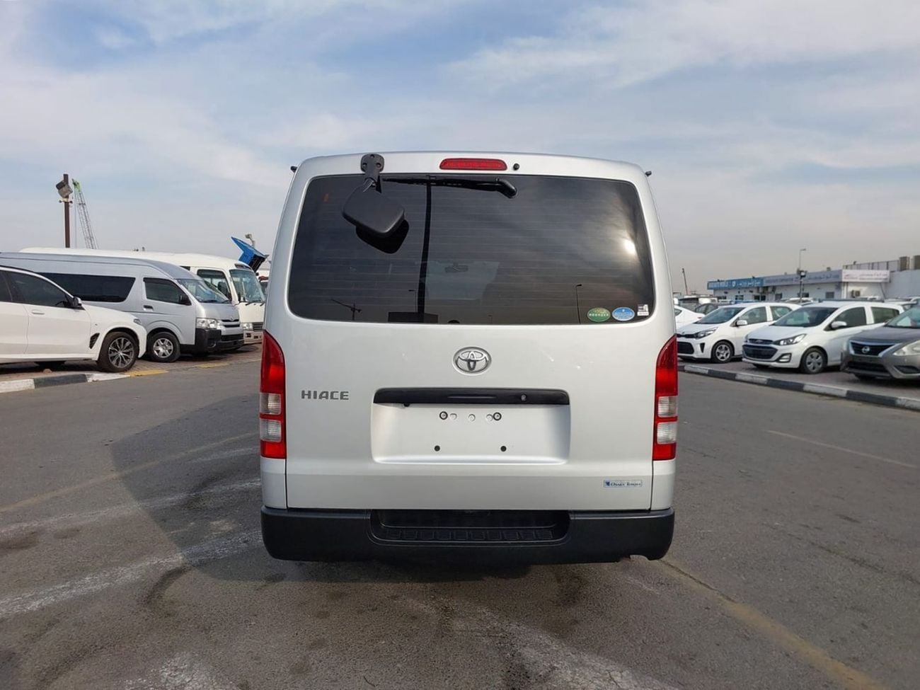 Toyota Hiace (RAMADAN OFFER) TOYOTA HIACE VAN RHD 2014 MODEL 3.0 L DIESEL AUTOMATIC(PM14281)