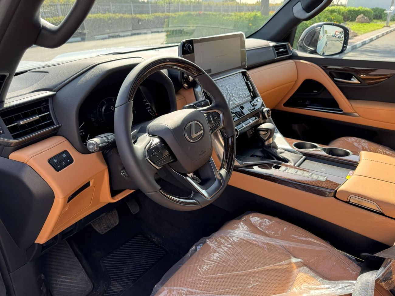 Lexus LX 600 Signature 3.5L GCC SPEC BRAND NEW