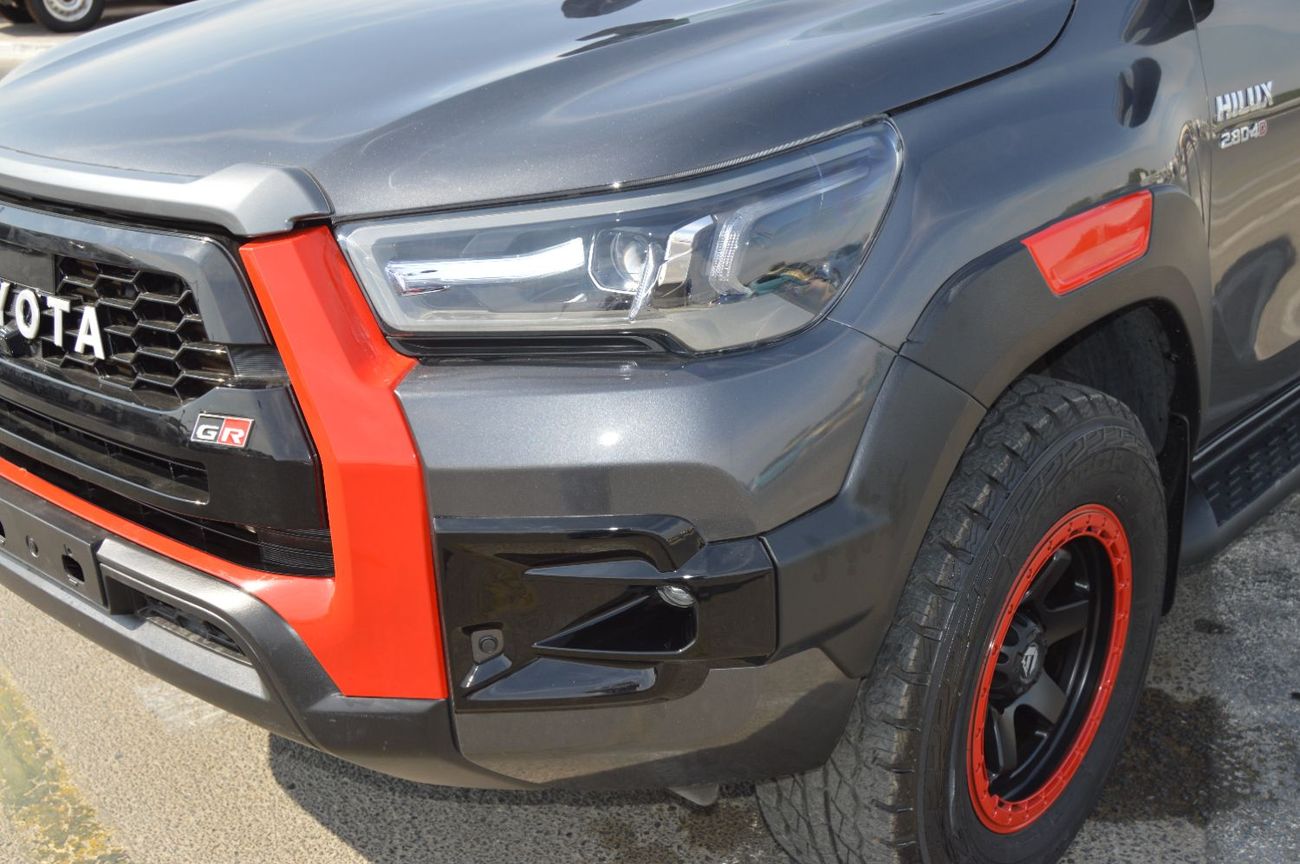 Toyota Hilux Double cabin 2.8L, perfect inside and outside