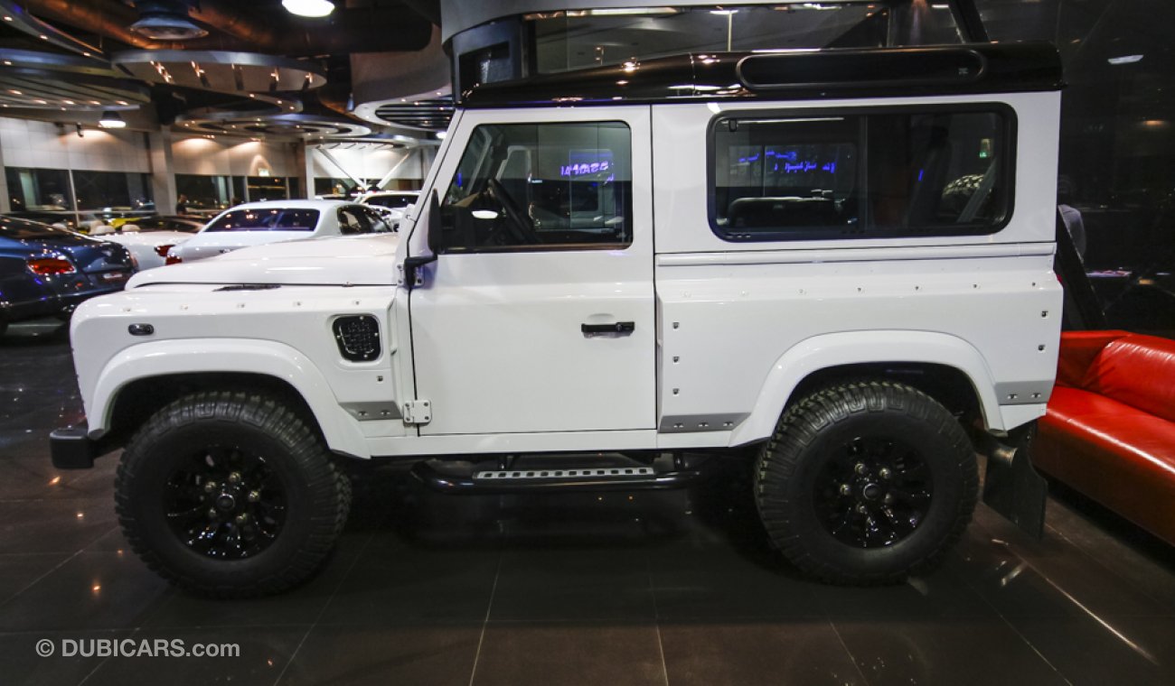 Land Rover Defender Kahn Design