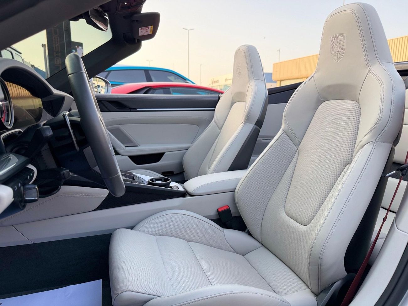 بورش 911 Carrera 4GTS 3.0L (450 HP) Convertible