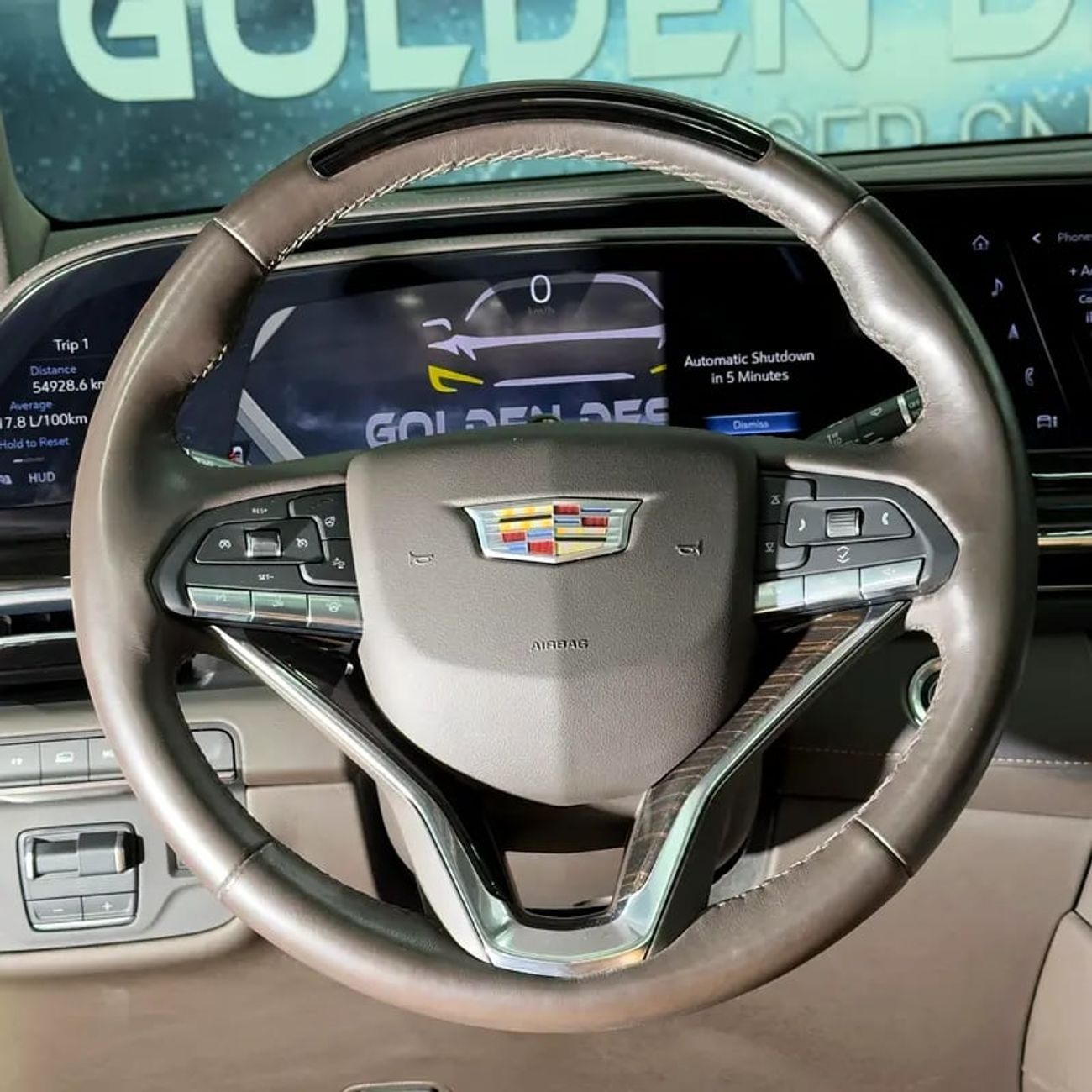 كاديلاك إسكالاد ESV Premium Luxury 6.2L