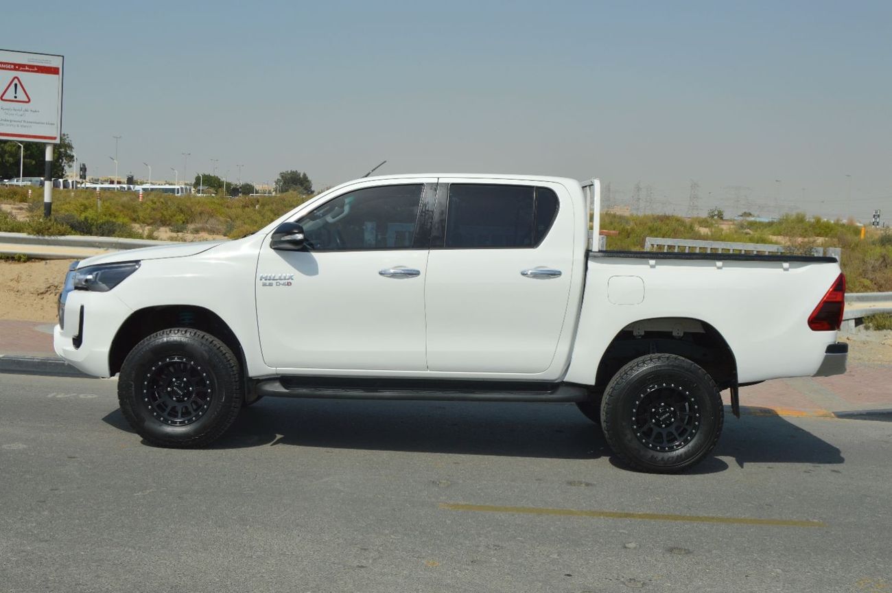 Toyota Hilux Double cabin 2.8L, perfect inside and outside