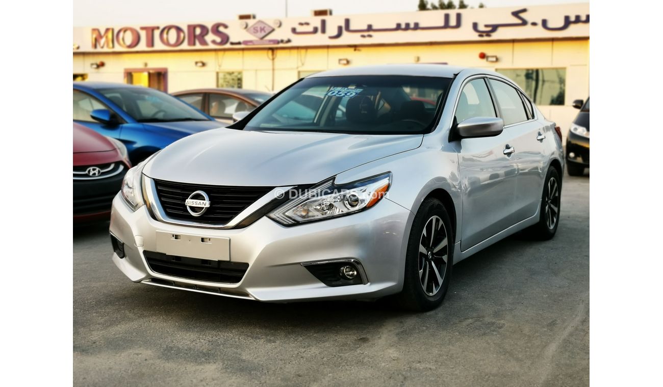 Nissan Altima 2.5L, 16" Alloy Rims, LED Fog Lights, Dual AirBags, CODE-222
