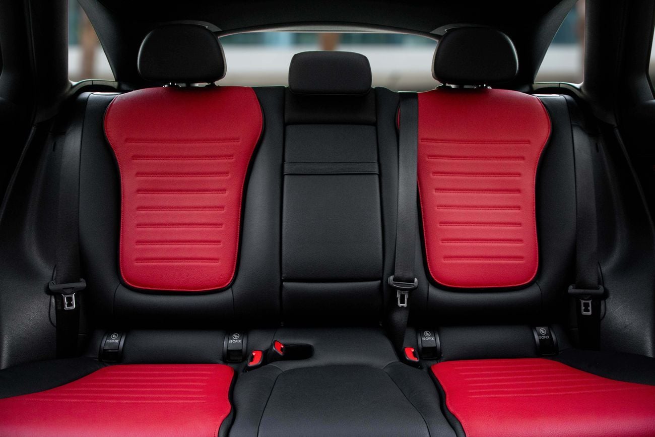 مرسيدس بنز GLC 200 GLC 200 | 4,603 P.M | 0% Downpayment | Mercedes GLC 200 AMG!