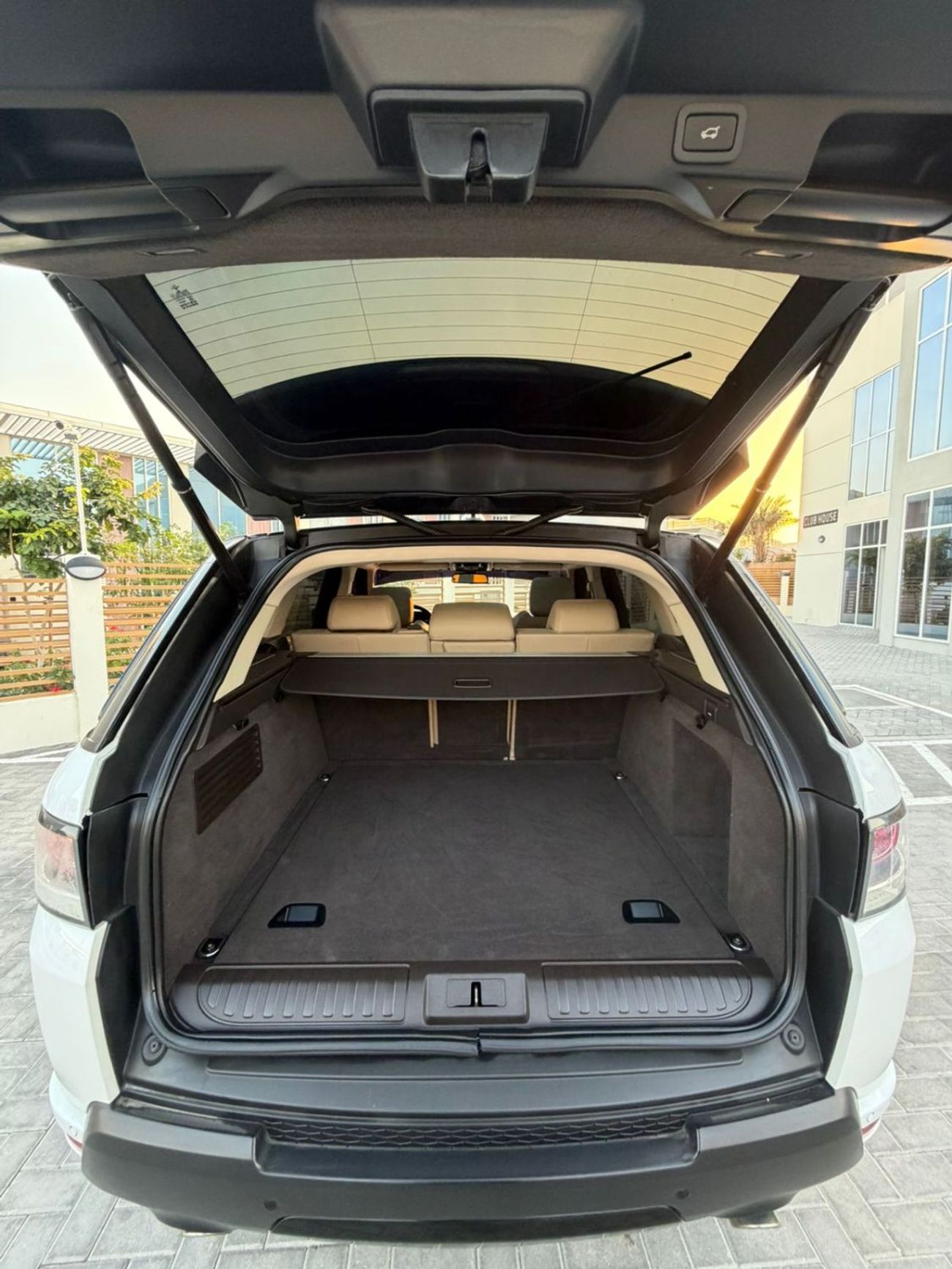 لاند روفر رينج روفر سبورت HSE Dynamic 5.0L (510 HP)