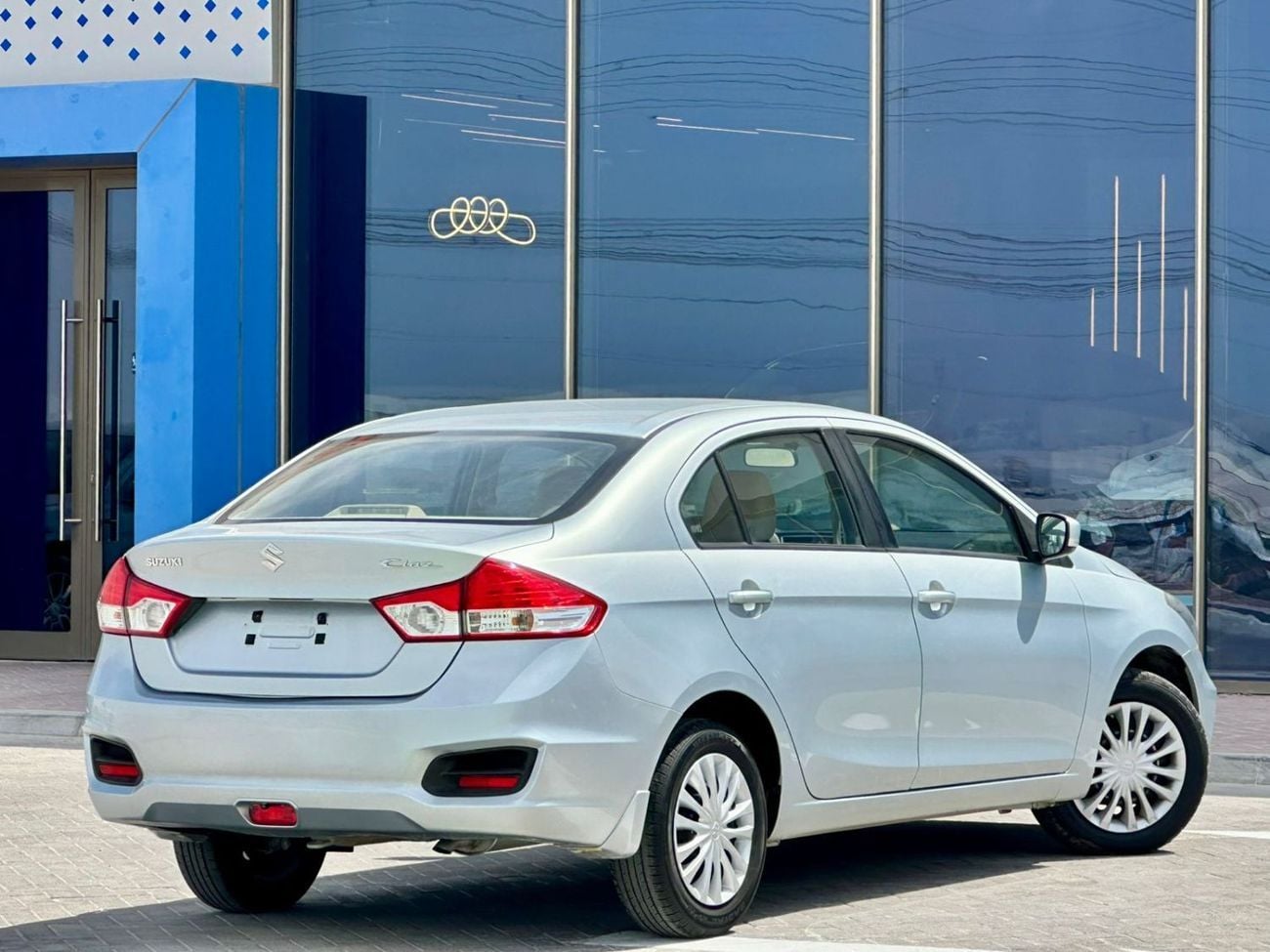 سوزوكي سياز 440-Monthly l GCC l Camera, GPS l Accident Free