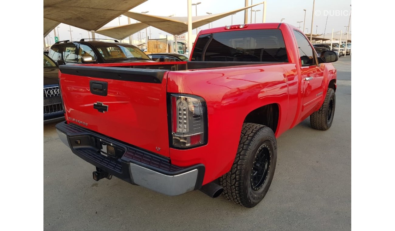 Chevrolet Silverado Chevorlet silvrado model 2013 GCC car prefect condition full service full option low mileage