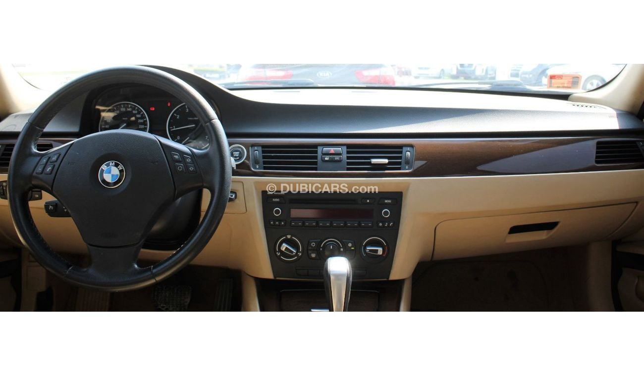 BMW 316i Exclusive ACCIDENTS FREE - GCC - PERFECT CONDITION INSIDE OUT - ENGINE 1600 CC