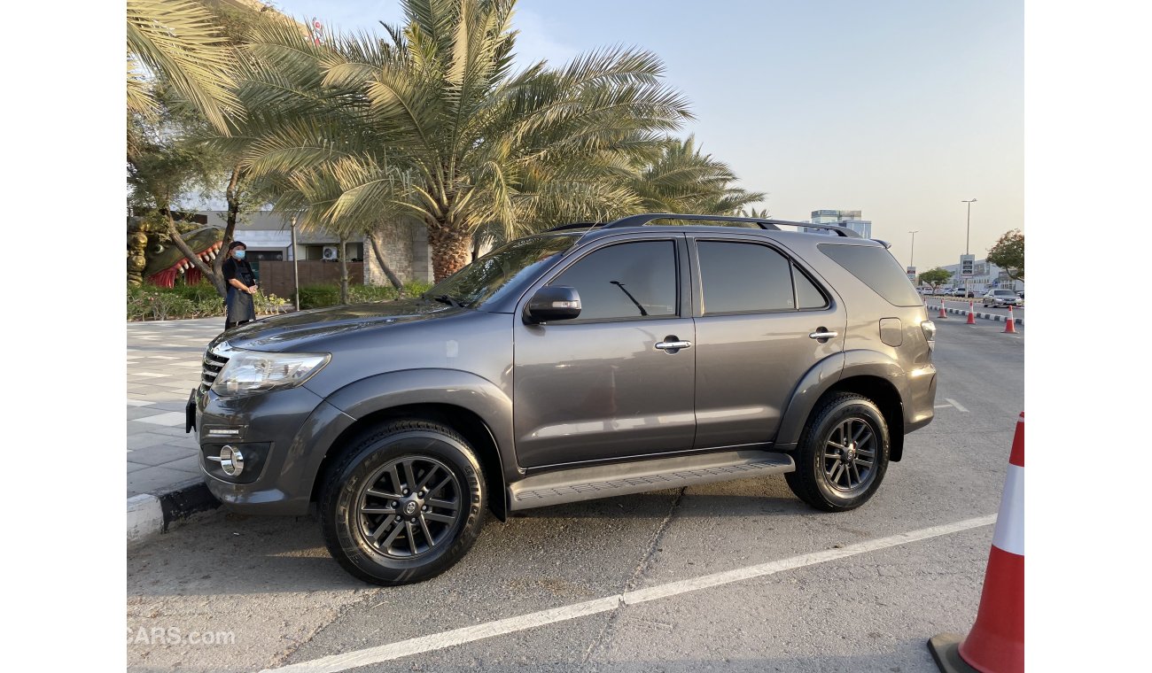 Toyota Fortuner GXR V6