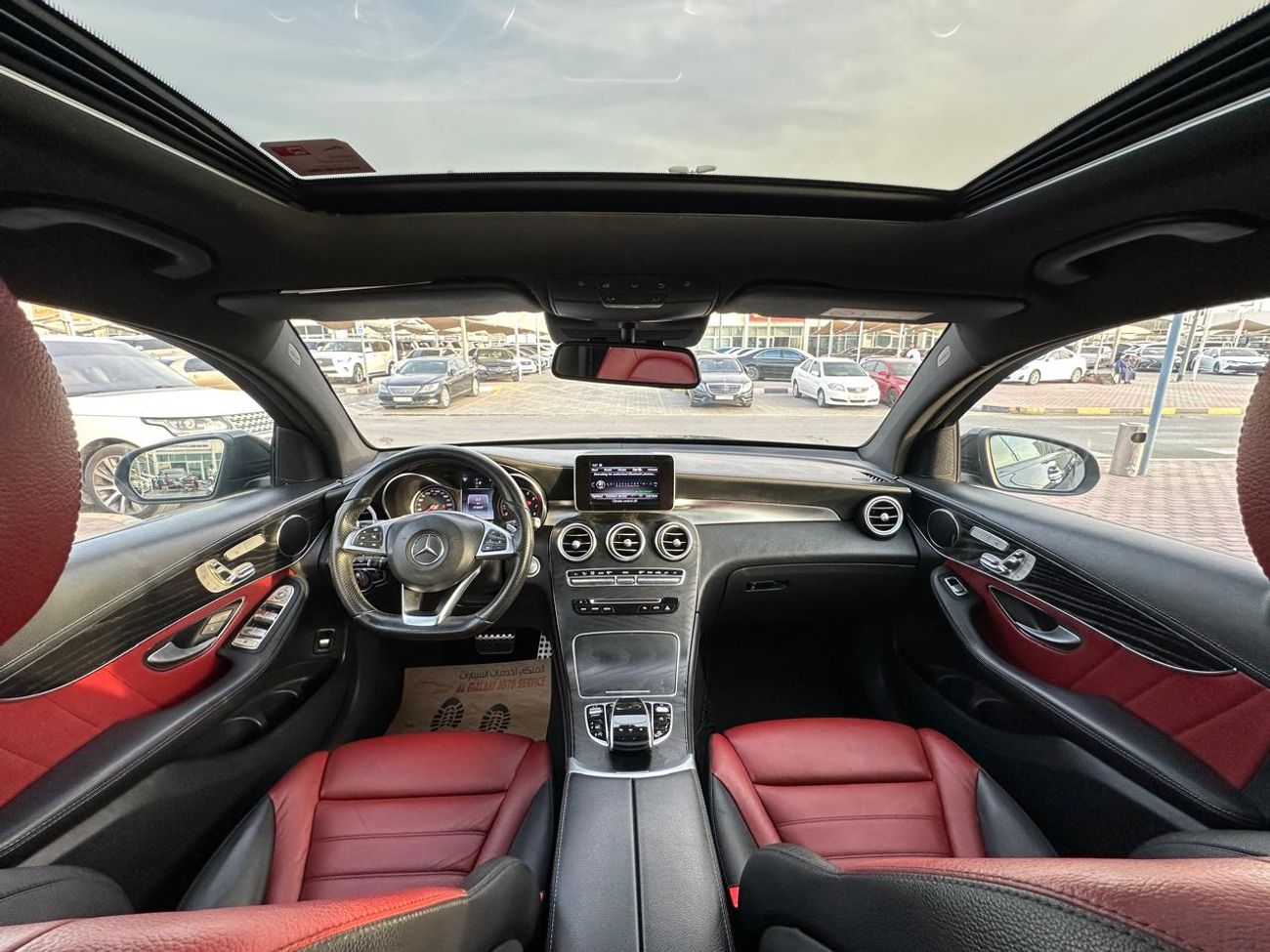 مرسيدس بنز GLC 250 Mercedes GLC 250 Coupe _GCC_2018_Excellent Condition _Full option