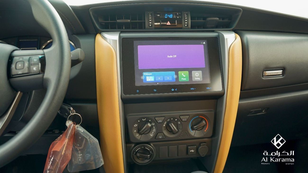 تويوتا فورتونر محرك ديزل سعة 2.4 لتر | عجلات فولاذية مقاس 17 بوصة مع غطاء | شاشة عرض صوتية مقاس 8 بوصات | مواصفات خ