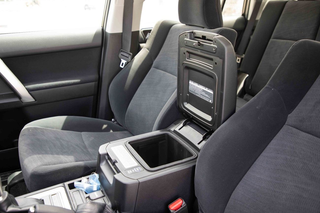 Toyota Prado 2023 Toyota Prado 4.0 TXL G SF - Attitude Black inside Black