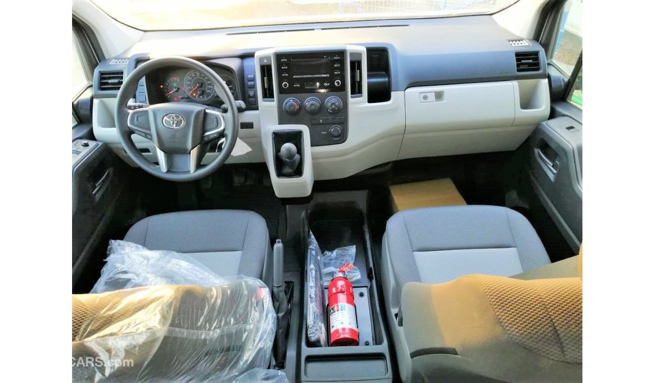 Toyota Hiace 13 seats